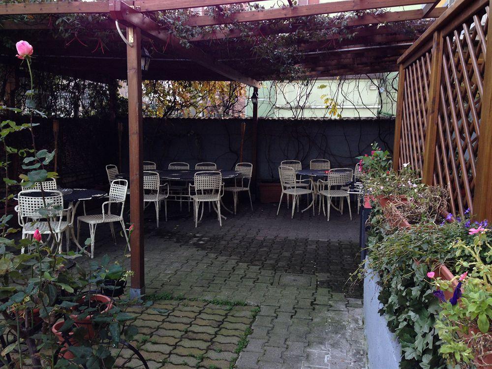 Hotel Bonola Milán Exterior foto
